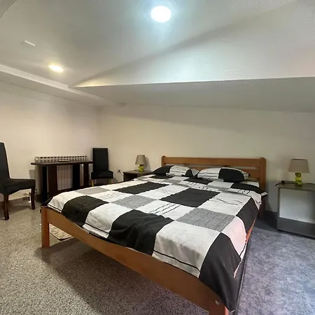Apartman Numero Uno 1 아파트 Vogošća