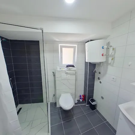 Apartman Numero Uno 1 *