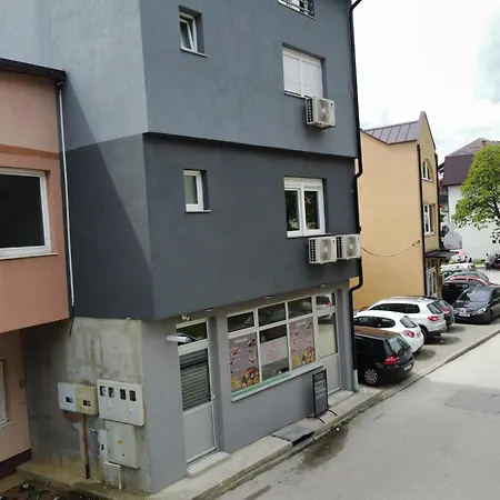 아파트 Apartman Numero Uno 1